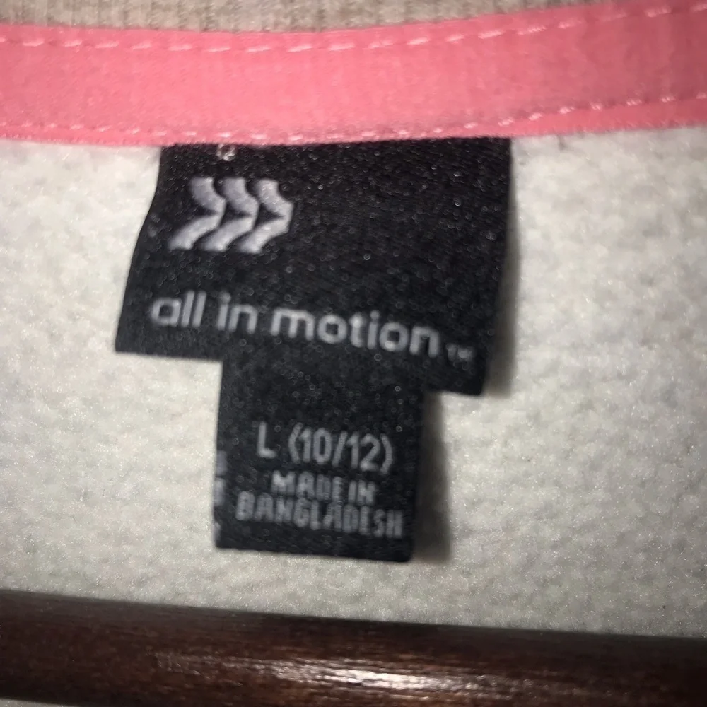 All in Motion Tan Crewneck Sweatshirt with Thumbholes